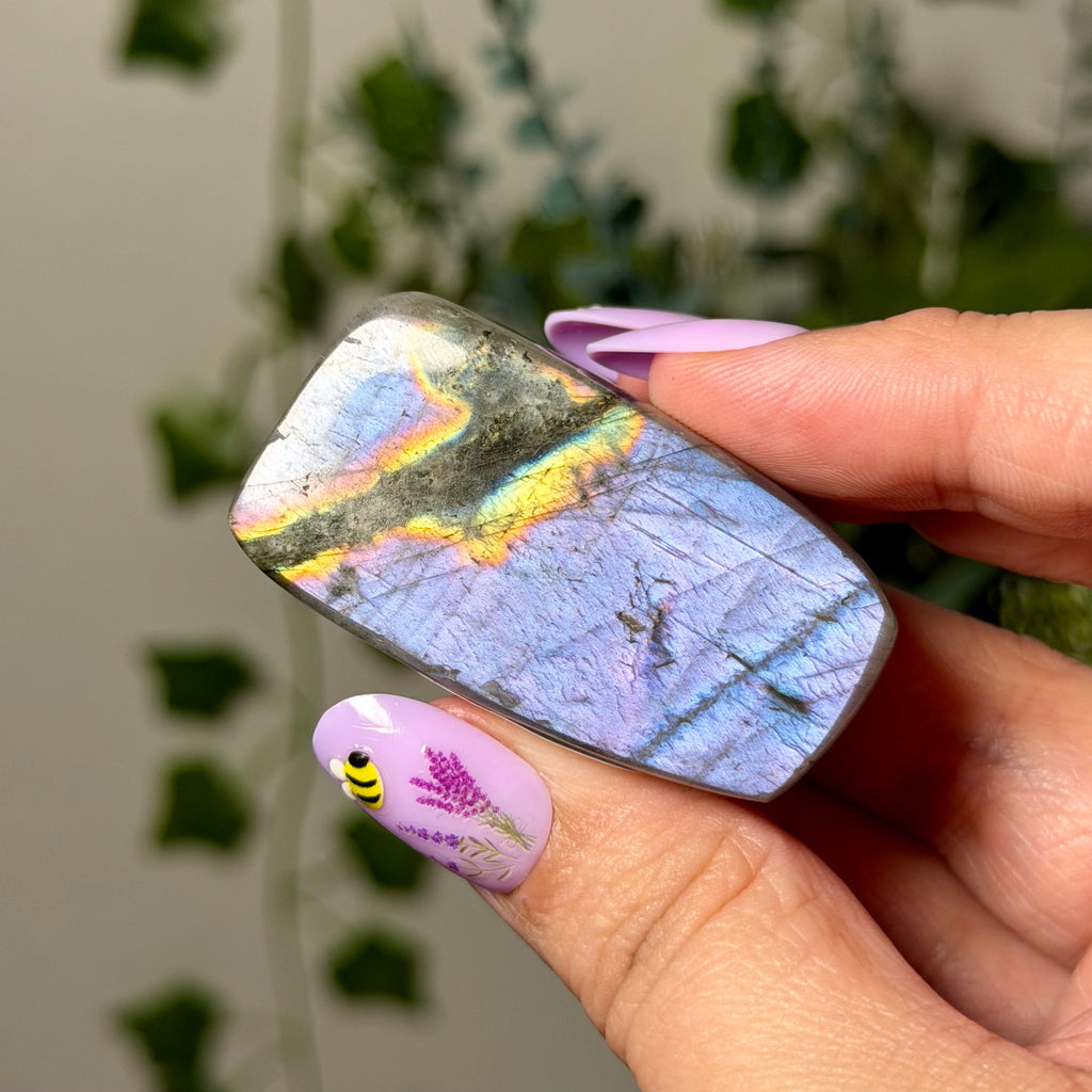 Lilac Labradorite 10A