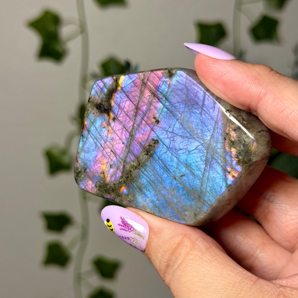 Pink Blue Labradorite 16C