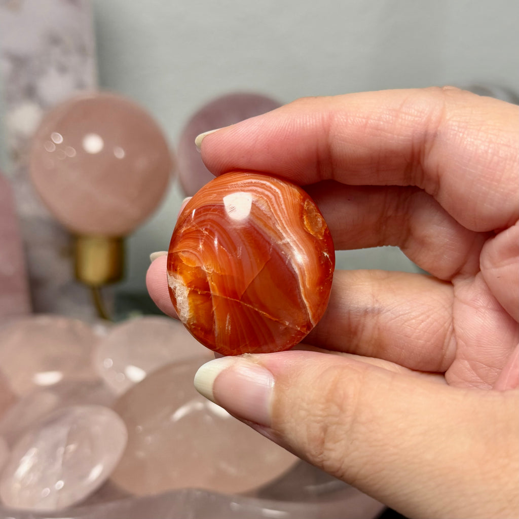 Carnelian Palm Stone 9a