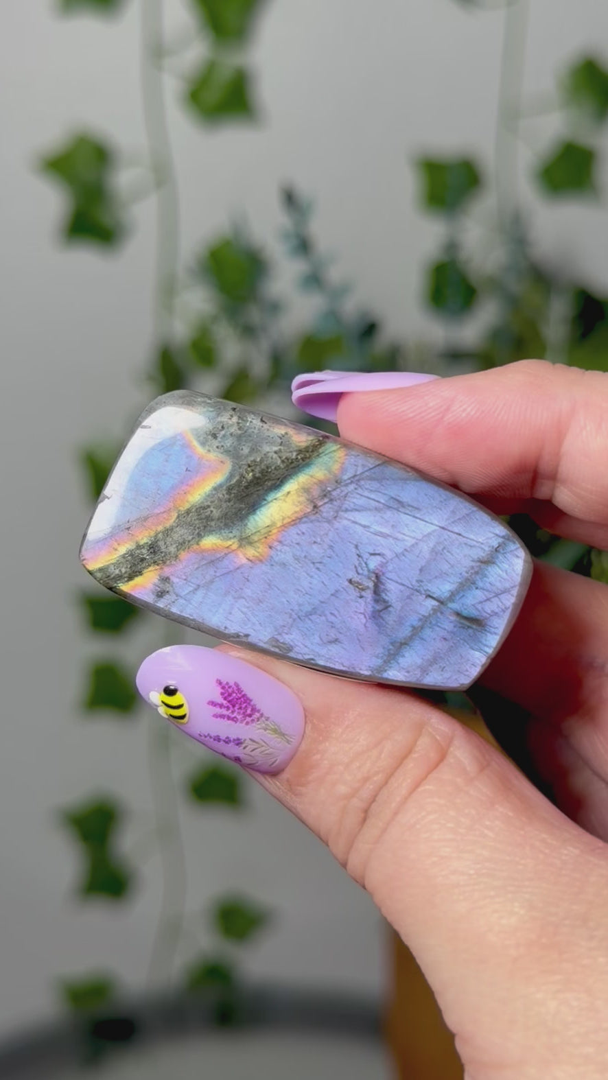 Lilac Labradorite 10A
